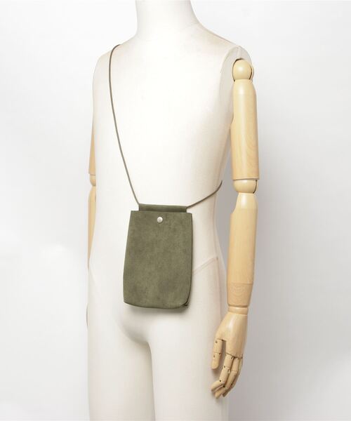 Creed（クリード）の「【creed/クリード】F-2 (エフツー)　ネックポーチ（ショルダーバッグ・メンズ・カーキ/ブラック/グレー/ベージュ/マスタード/モカ/グリーン系その他/ダークベージュ/ワイン/ライトブルー/ホワイト系その他・FREE）」の15枚目の写真