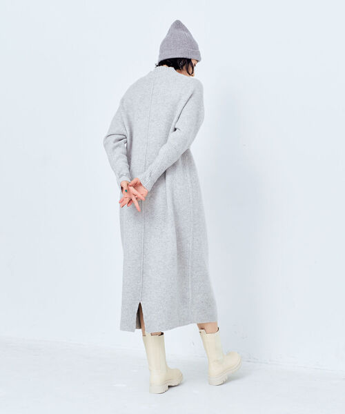 NOLLEY’S（ノーリーズ）の「◇【WEB限定】HAMILTON ハイネックニットワンピース（ワンピース・レディース・チャコールグレー/ライトグレー/オフホワイト/グレイッシュベージュ・38）」の13枚目の写真
