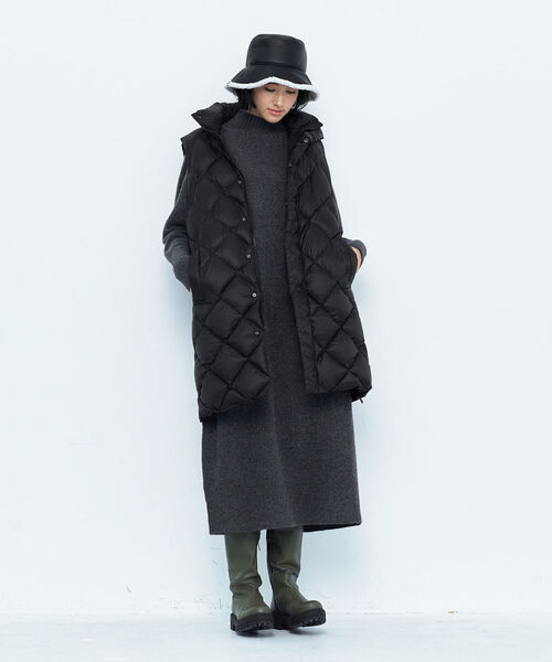 NOLLEY’S（ノーリーズ）の「◇【WEB限定】HAMILTON ハイネックニットワンピース（ワンピース・レディース・チャコールグレー/ライトグレー/オフホワイト/グレイッシュベージュ・38）」の9枚目の写真