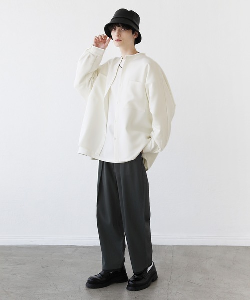 LILL（リル）の「ビッグシルエットドレープリラクシングドルマンバンドカラーシャツ（シャツ/ブラウス・メンズ・ブラック/サックスブルー/ダークグリーン/ライトグレー/ホワイト・S/M/L/XL）」の9枚目の写真