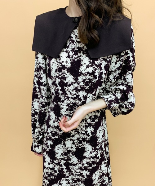ECLIN(エクラン)の「コンビネーションケープワンピース(ワンピース・レディース・ブラック/ブラウン・M/L)」の10枚目の写真