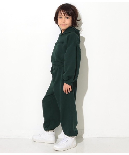 ANAP kids(アナップキッズ)の「エンボスロゴフーディー+ジョガーパンツ セットアップ(スウェット・キッズ・ブラック/ライトグレー/モスグリーン・100cm/110cm/120cm/130cm)」の10枚目の写真