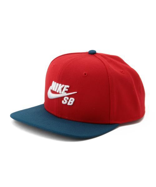 BEAMS BOY(ビームスボーイ)の「NIKE / SB アイコン ショートバイザー(キャップ・レディース・ブラック/レッド系その他・ONE SIZE)」の6枚目の写真