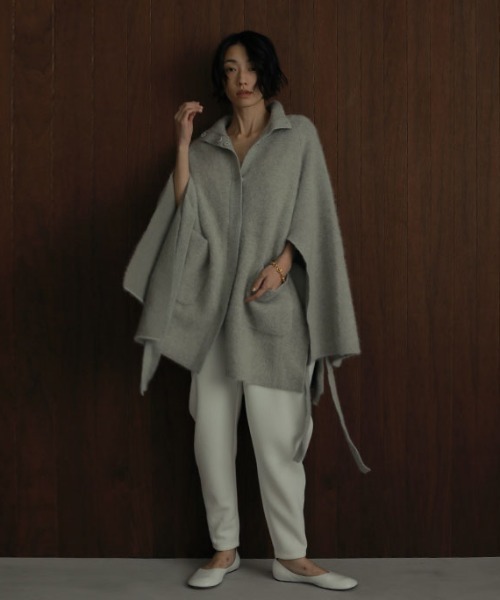 ETRE TOKYO（エトレトウキョウ）の「Vネックコクーンオールインワン