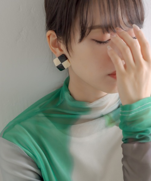 MARION GODART（マリオンゴダール）の「【MARION GODART（マリオンゴダール）】チェッカーイヤリング（イヤリング・レディース・レッド/グリーン/オレンジ/ブラック・FREE）」の12枚目の写真