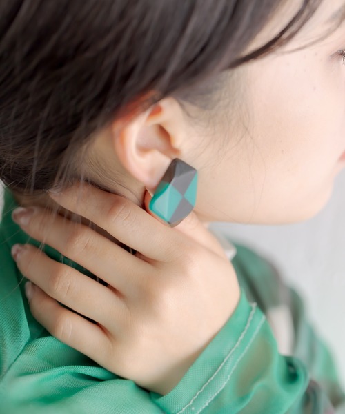 MARION GODART（マリオンゴダール）の「【MARION GODART（マリオンゴダール）】チェッカーイヤリング（イヤリング・レディース・レッド/グリーン/オレンジ/ブラック・FREE）」の18枚目の写真