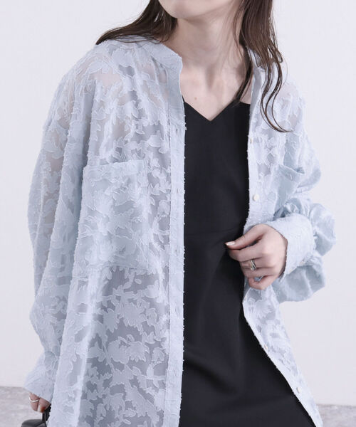 fredy emue（フレディエミュ）の「シアージャガードシャツブラウス（シャツ/ブラウス・レディース・サックスブルー/アイボリー/ブラック・38）」の7枚目の写真