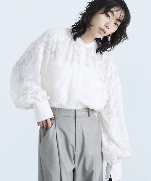 fredy emue（フレディエミュ）の「シアージャガードシャツブラウス（シャツ/ブラウス・レディース・サックスブルー/アイボリー/ブラック・38）」の12枚目の写真