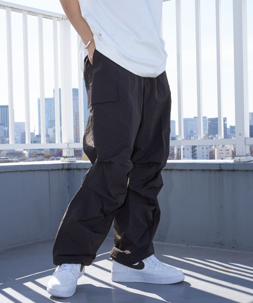 PBLIM(ページボーイリム)の「PAGEBOYLIM/パラシュートパンツ(その他パンツ・レディース・ブラック/オフホワイト/イエロー/グリーン・FREE)」の15枚目の写真
