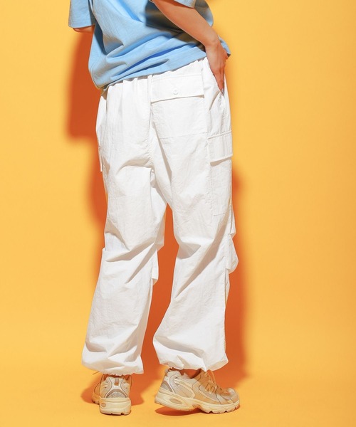 PBLIM(ページボーイリム)の「PAGEBOYLIM/パラシュートパンツ(その他パンツ・レディース・ブラック/オフホワイト/イエロー/グリーン・FREE)」の8枚目の写真