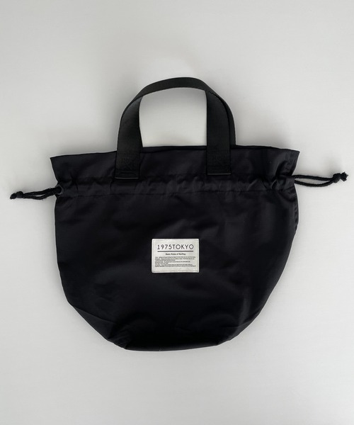 CANAL JEAN（キャナルジーン）の「1975 TOKYO　ドローストリングミニバッグ（ハンドバッグ・レディース・オフホワイト/ブラック・ONE SIZE）」の11枚目の写真