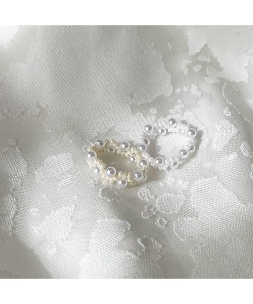 tone(トーン)の「【tanmen】パールビーズリング(MA)(リング・レディース・オフホワイト/ホワイト・FREE)」の2枚目の写真