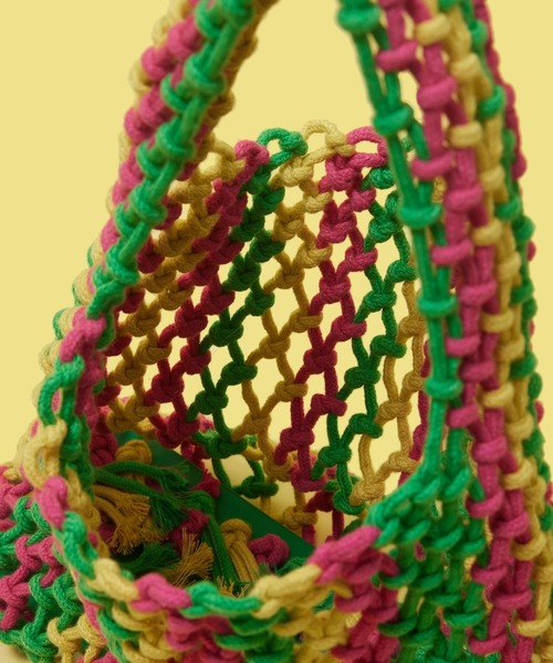 FOREVER 21（フォーエバー トゥエンティーワン）の「マクラメカラートートバッグ（ハンドバッグ・レディース・ピンク系その他/その他/グリーン系その他/ゴールド・FREE）」の5枚目の写真