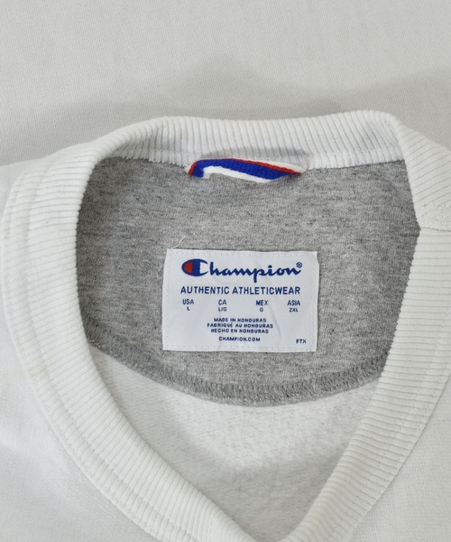 Champion(チャンピオン)の「【ヴィンテージ古着】Champion / チャンピオン ロゴ刺繍 クルーネックスウェット(スウェット・メンズ・ホワイト・LARGE)」の2枚目の写真