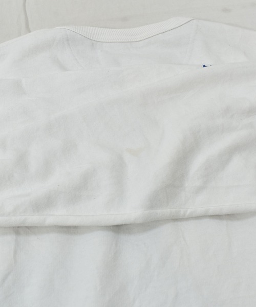 Champion(チャンピオン)の「【ヴィンテージ古着】Champion / チャンピオン ロゴ刺繍 クルーネックスウェット(スウェット・メンズ・ホワイト・LARGE)」の4枚目の写真