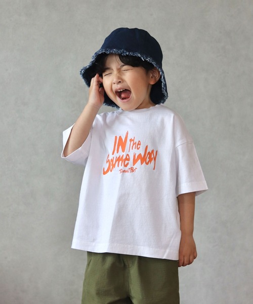 CIAOPANIC TYPY(チャオパニックティピー)の「【KIDS】USAコットンピグメントプリントツアーT(Tシャツ/カットソー・キッズ・オフホワイト/チャコールグレー/オレンジ・S/M/L/XL/XXL)」の2枚目の写真