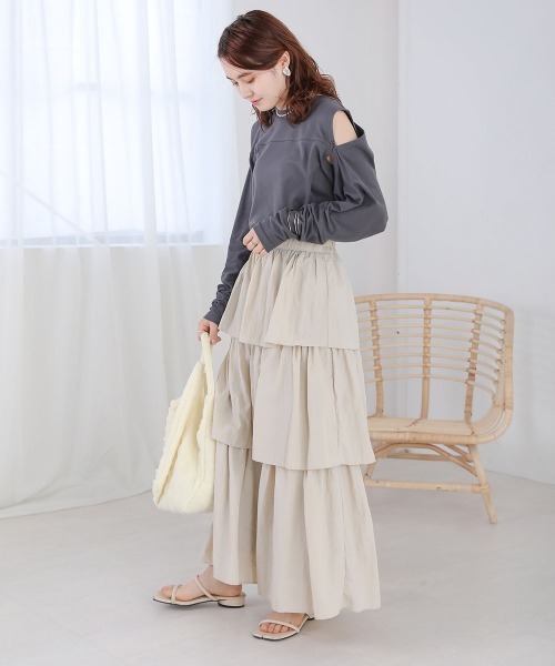 Bab(バブ)の「2WAY袖スリットカットソー(Tシャツ/カットソー・レディース・オフホワイト/チャコールグレー/グレイッシュベージュ・FREE)」の11枚目の写真