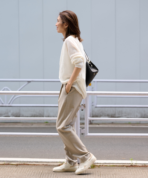 【新品・タグ付き】FRAMeWORK 強撚Wストレートパンツ36 ベージュ FRAMeWORK（フレームワーク）の「強撚Wストレートパンツ