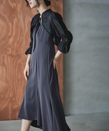 【今週末までお値下げします☺︎】niana オールインワン 今だけ送料無料！【予約販売】小花柄オールインワン#ブルー