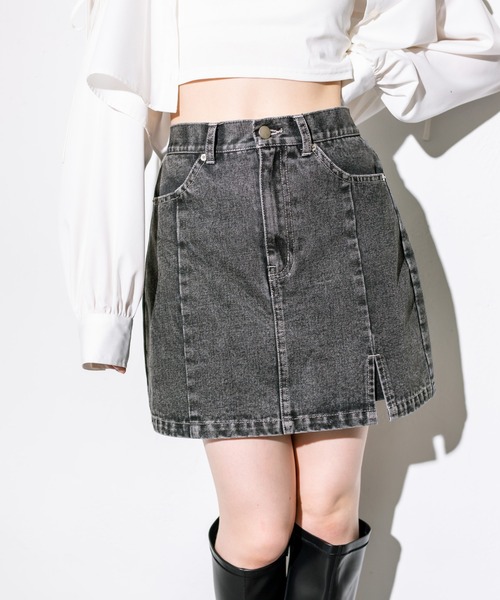 OLIVE des OLIVE（オリーブデオリーブ）の「スリットデニムミニスカート　1032010020（スカート・レディース・ブラック/サックスブルー/ピンク/スミクロ・FREE）」の4枚目の写真