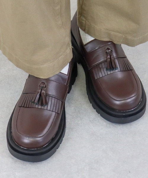 LibertyDoll(リバティードール)の「Liberty doll / 厚底 トラックソール ローファー (3052)(3053)(3054)(ローファー・レディース・ブラック/ブラック系その他/アイボリー/ダークブラウン/ブラック系その他2/アイボリー系2/ダークブラウン系2/ブラック系2/ダークブラウン系3/ブラック系その他3/アイボリー系3/ブラック系3・S/M/L/LL/XXL/40/41/42/43/44)」の9枚目の写真