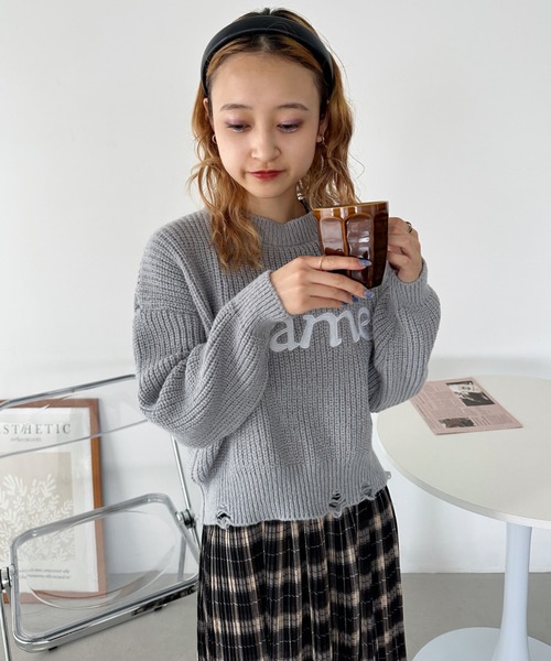 CLEA(クレア)の「刺繍ロゴショート丈ニットトップス(ニット/セーター・レディース・グレー/ベージュ/アイボリー/ブラック・FREE)」の22枚目の写真