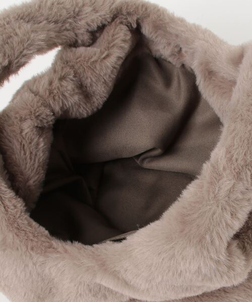 T・S・L（ティーエスエル）の「【T・S・L】フェイクファーバッグ 1231-811-1（ハンドバッグ・レディース・グレイッシュベージュ/サックスブルー/チャコールグレー/イエロー・FREE）」の7枚目の写真