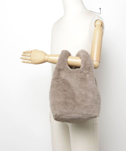 T・S・L（ティーエスエル）の「【T・S・L】フェイクファーバッグ 1231-811-1（ハンドバッグ・レディース・グレイッシュベージュ/サックスブルー/チャコールグレー/イエロー・FREE）」の8枚目の写真