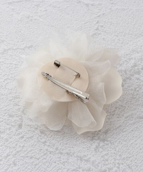 SHOO・LA・RUE（シューラルー）の「◆【セレモニー】マルチフラワーコサージュ（ブローチ/コサージュ・レディース・ベビーピンク/ブルー系その他/ライトグレー/ライトベージュ/オフホワイト/ライトグレー系/ベージュ系その他3・00）」の9枚目の写真