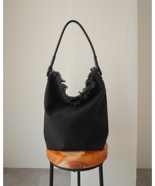 CURI BISCUI（キュリ　ビスキュイ）の「【CURIBISCUI】ワンハンドル キャンバス バッグ（トートバッグ・レディース・ブラック/ライム/オフホワイト・FREE）」の2枚目の写真