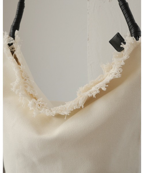 CURI BISCUI（キュリ　ビスキュイ）の「【CURIBISCUI】ワンハンドル キャンバス バッグ（トートバッグ・レディース・ブラック/ライム/オフホワイト・FREE）」の5枚目の写真