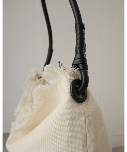 CURI BISCUI（キュリ　ビスキュイ）の「【CURIBISCUI】ワンハンドル キャンバス バッグ（トートバッグ・レディース・ブラック/ライム/オフホワイト・FREE）」の8枚目の写真