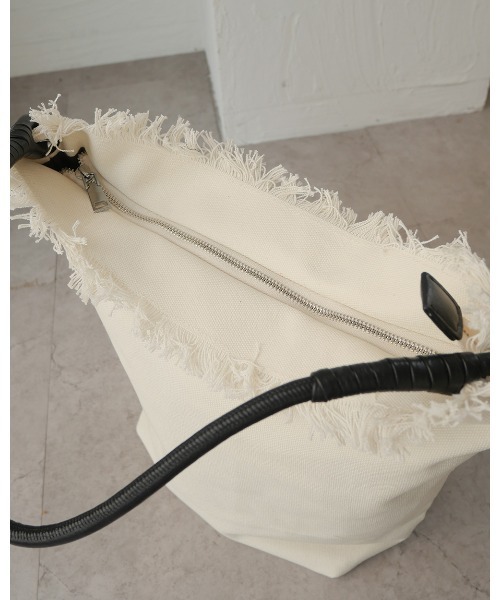 CURI BISCUI（キュリ　ビスキュイ）の「【CURIBISCUI】ワンハンドル キャンバス バッグ（トートバッグ・レディース・ブラック/ライム/オフホワイト・FREE）」の9枚目の写真