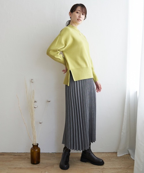 ikka(イッカ)の「【親子コーデ】クリーミーサイドスリットプルオーバー(ニット/セーター・レディース・ブラック/イエロー/グレー/オフホワイト/グリーン/ブルー・M/L/S)」の18枚目の写真