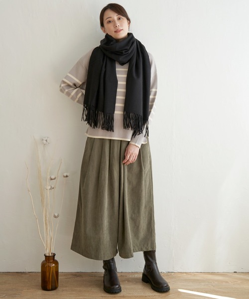 ikka(イッカ)の「【親子コーデ】クリーミーサイドスリットプルオーバー(ニット/セーター・レディース・ブラック/イエロー/グレー/オフホワイト/グリーン/ブルー・M/L/S)」の12枚目の写真