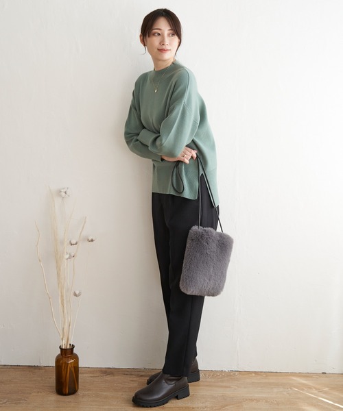 ikka(イッカ)の「【親子コーデ】クリーミーサイドスリットプルオーバー(ニット/セーター・レディース・ブラック/イエロー/グレー/オフホワイト/グリーン/ブルー・M/L/S)」の14枚目の写真