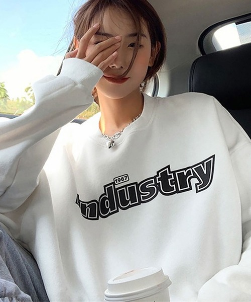 NinaetLina(ニナエリナ)の「裏起毛 industry 英字ロゴトレーナー(スウェット・レディース・ホワイト/ブラック・FREE)」の3枚目の写真