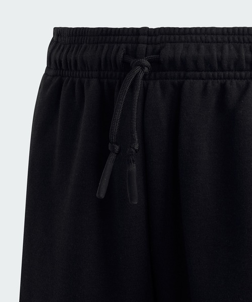 adidas（アディダス）の「フューチャーアイコン ロゴ ショーツ / ハーフパンツ / アディダス adidas（その他パンツ・キッズ・ブラック・130/140/150/160）」の6枚目の写真