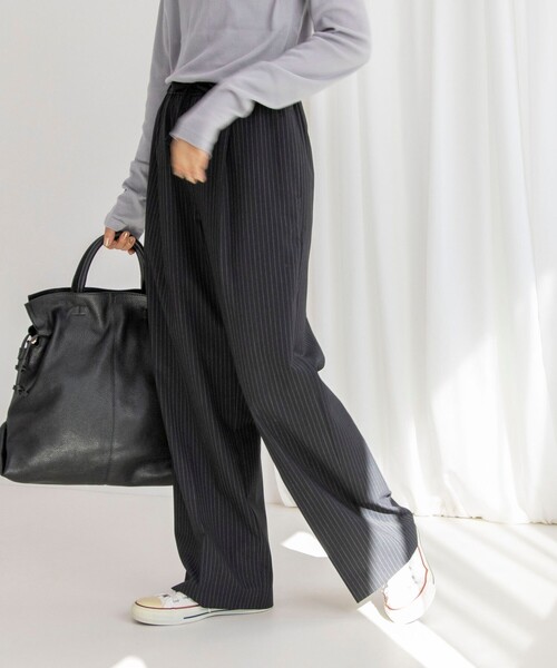 NOLLEY’S(ノーリーズ)の「ウォッシャブルElegantイージーパンツ(その他パンツ・レディース・ブルー系その他7/ライトグレー・36/38/40)」の1枚目の写真