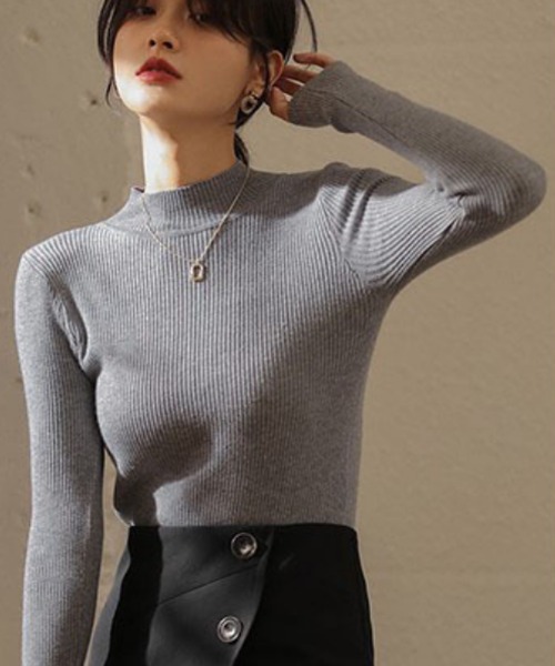 tone(トーン)の「urbanfemine./ハーフハイネックリブニット U7163(ニット/セーター・レディース・ホワイト/グレー/ベージュ/ブラック/ブラウン・FREE)」の11枚目の写真