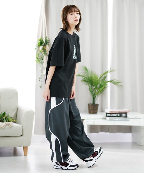 X-girl(エックスガール)の「PUMA/プーマ×X-girl オーバーサイズTシャツ 半袖Tシャツ ロゴT ワンポイント 684307(Tシャツ/カットソー・レディース・ホワイト/ブラック・M/S)」の6枚目の写真