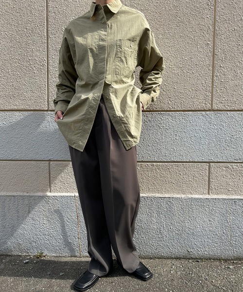 select MOCA by son（セレクトモカバイソン）の「【サイズ展開あり】ワークオーバーサイズシャツ（シャツ/ブラウス・レディース・ライトカーキ/ライトベージュ/ブラック/アイボリー/グレイッシュベージュ・LARGE/MEDIUM）」の22枚目の写真