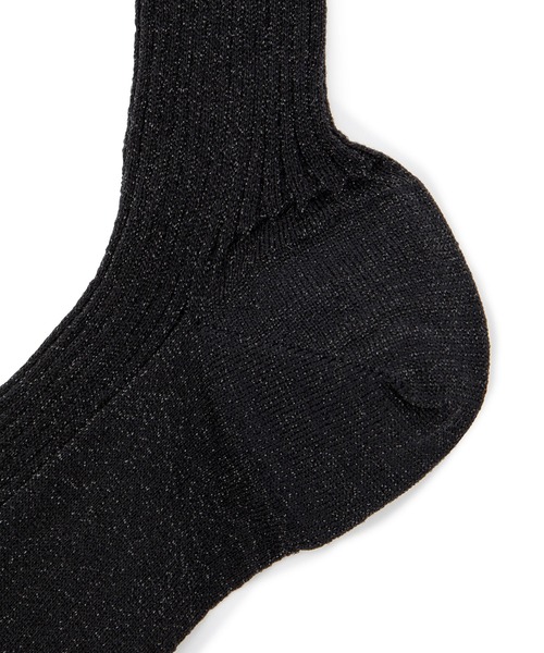 ADAM ET ROPE'(アダムエロペ)の「シャイニーリブハイソックス(ソックス/靴下・レディース・ホワイト/ブラック/グレー・FREE)」の12枚目の写真