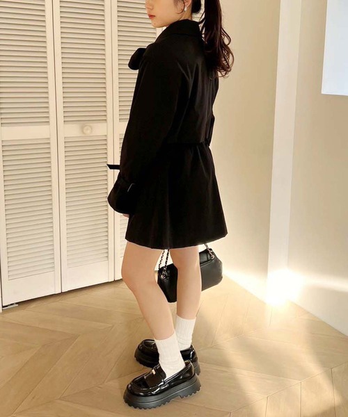 one after another NICE CLAUP（ワンアフターアナザーナイスクラップ）の「ショートにもなる/マルチWAYリボンコート（トレンチコート・レディース・アイボリー/サックスブルー/ブラック・FREE）」の22枚目の写真