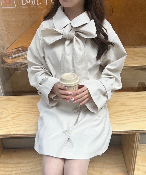 one after another NICE CLAUP（ワンアフターアナザーナイスクラップ）の「ショートにもなる/マルチWAYリボンコート（トレンチコート・レディース・アイボリー/サックスブルー/ブラック・FREE）」の14枚目の写真