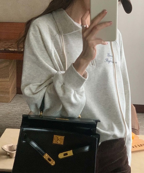 LAFFMO(ラフモ)の「ハーフジップバックプリントプルオーバー(スウェット・レディース・ネイビー/グレー・F)」の5枚目の写真