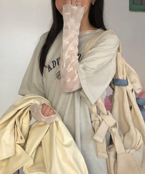 Vipoa(ヴィポア)の「リボンシアートップス(Tシャツ/カットソー・レディース・ホワイト/ブラック・FREE)」の3枚目の写真