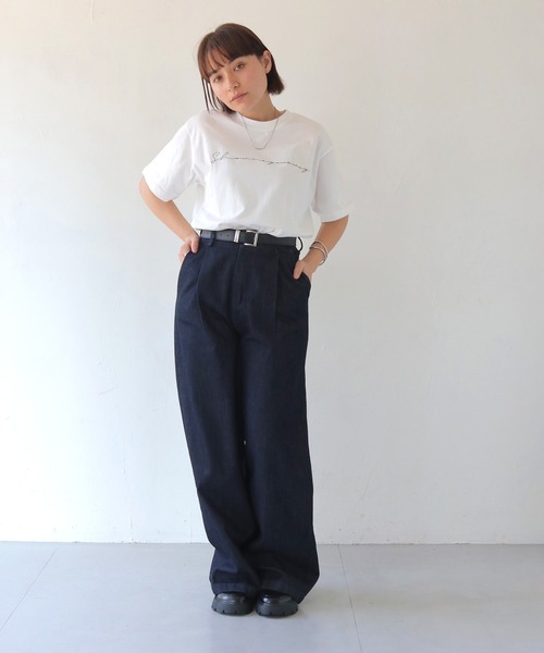 HER CLOSET(ハークローゼット)の「【shemoshelly】WEB限定カリグラフィーロゴTシャツ(Tシャツ/カットソー・レディース・ブラック/ブラック系その他/ホワイト/ホワイト系その他・L/M/S)」の12枚目の写真