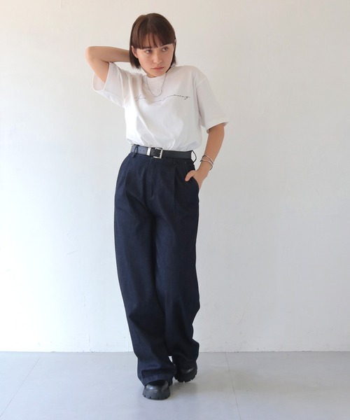 HER CLOSET(ハークローゼット)の「【shemoshelly】WEB限定カリグラフィーロゴTシャツ(Tシャツ/カットソー・レディース・ブラック/ブラック系その他/ホワイト/ホワイト系その他・L/M/S)」の13枚目の写真