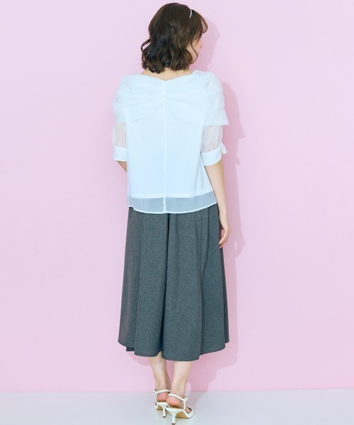 marun(マルン)の「<大きいサイズ> オフショル風デザインブラウス marun(シャツ/ブラウス・レディース・ホワイト/ブラック・L/LL/3L/4L/5L)」の21枚目の写真